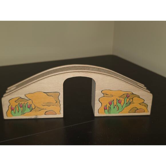 Unbranded Wooden Train Track Desert Tulips Tunnel Brio / Thomas Compatible - Picture 1 of 5